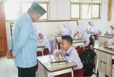 Bupati Anwar Sadat Pastikan Pelaksanaan Tes Akademik SD Berjalan Lancar