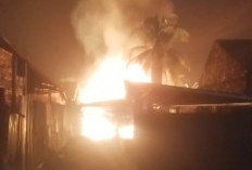Kebakaran di Jaluko, Bengkel Mobil Ludes Dilalap Api